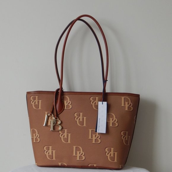 NWT Dooney & Bourke Pebbled Leather Monogram Large Saddle Tote Bag - Picture 3 of 9
